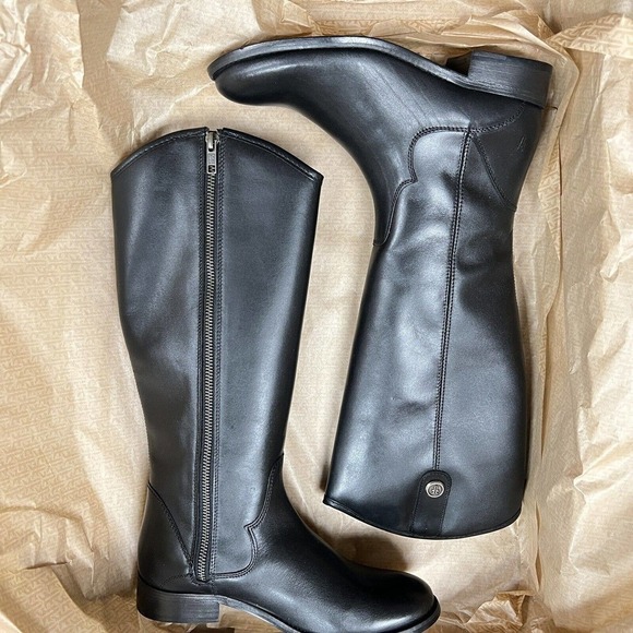 Frye Marissa Medallion Inside Zip Tall Riding Boot Black Leather Sole 6 M - Picture 4 of 9